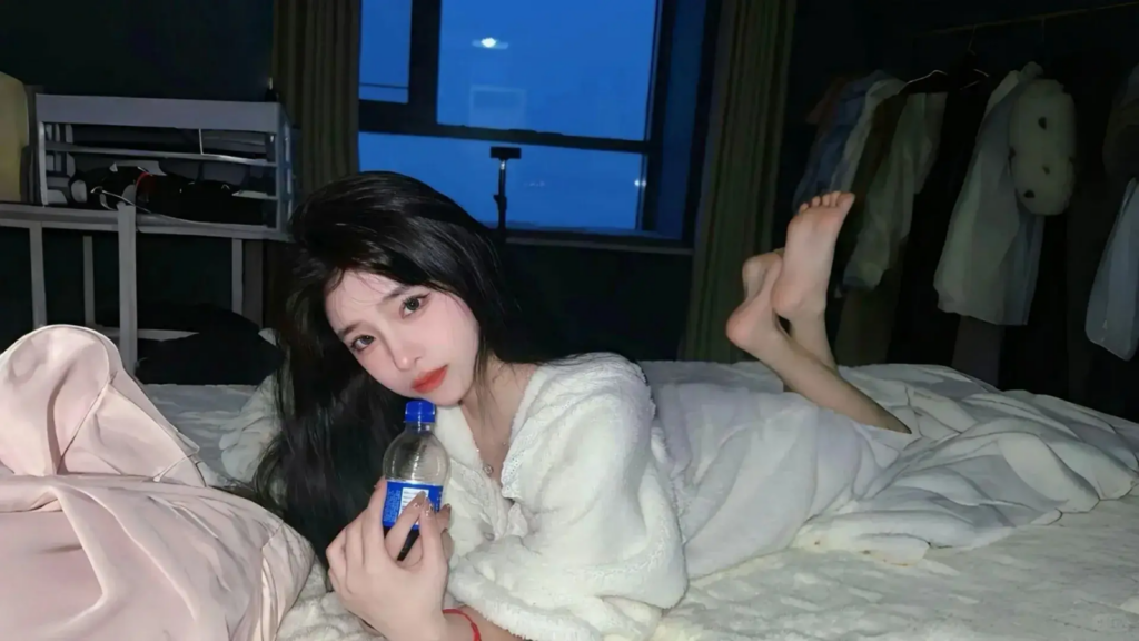 Nightclub girl booking